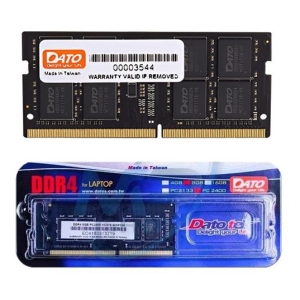 Two DDR4 laptop RAM modules (SO-DIMM), one unboxed and one in blue retail packaging, showing edge connectors and chips on PCB.